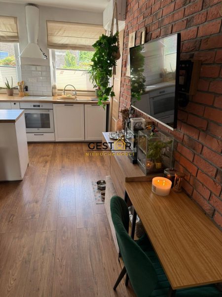 🏡✨ Na sprzedaż komfortowe mieszkanie po generalnym remoncie – Pieszyce ✨🏡