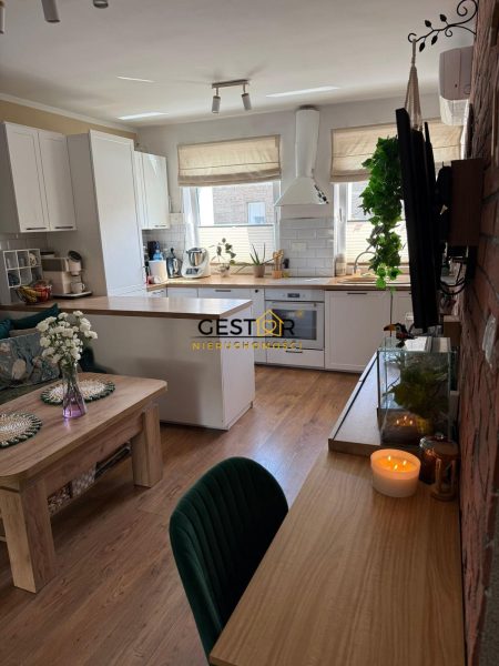 🏡✨ Na sprzedaż komfortowe mieszkanie po generalnym remoncie – Pieszyce ✨🏡