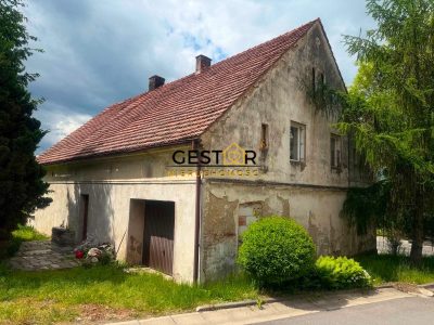 🏡✨ Na sprzedaż dom do całkowitego remontu z dużą działką – Piława Górna, ul. Kośmińska 26 ✨🏡