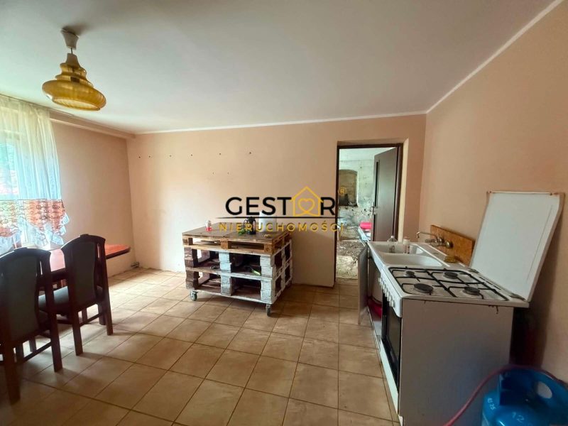 🏡✨ Na sprzedaż dom do całkowitego remontu z dużą działką – Piława Górna, ul. Kośmińska 26 ✨🏡