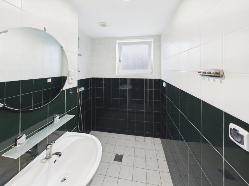🏡 **PRZESTRONNY DOM W PIESZYCACH – DOSKONAŁY POTENCJAŁ I WIELE MOŻLIWOŚCI!** ✨