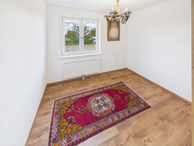 🏡 **PRZESTRONNY DOM W PIESZYCACH – DOSKONAŁY POTENCJAŁ I WIELE MOŻLIWOŚCI!** ✨