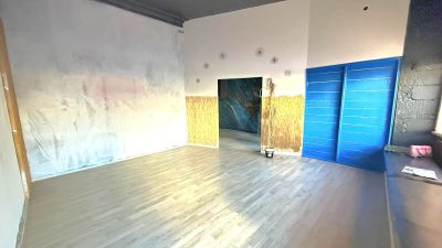 🏢 **LOKAL USŁUGOWY DO WYNAJĘCIA – ŚCISŁE CENTRUM DZIERŻONIOWA!** 🔑